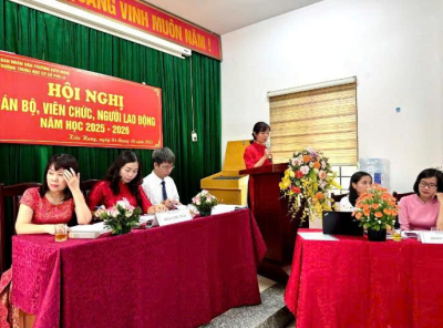 Trường THCS Phú La tổ chức Hội nghị cán bộ, viên chức, người lao động năm học 2025 – 2026