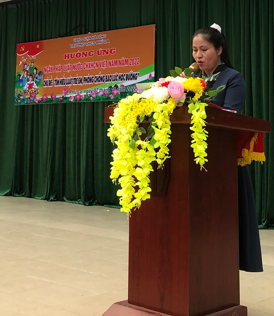 THCS Phú La tổ chức chương trình “Hưởng ứng ngày pháp luật nước CHXHCN VN năm 2022